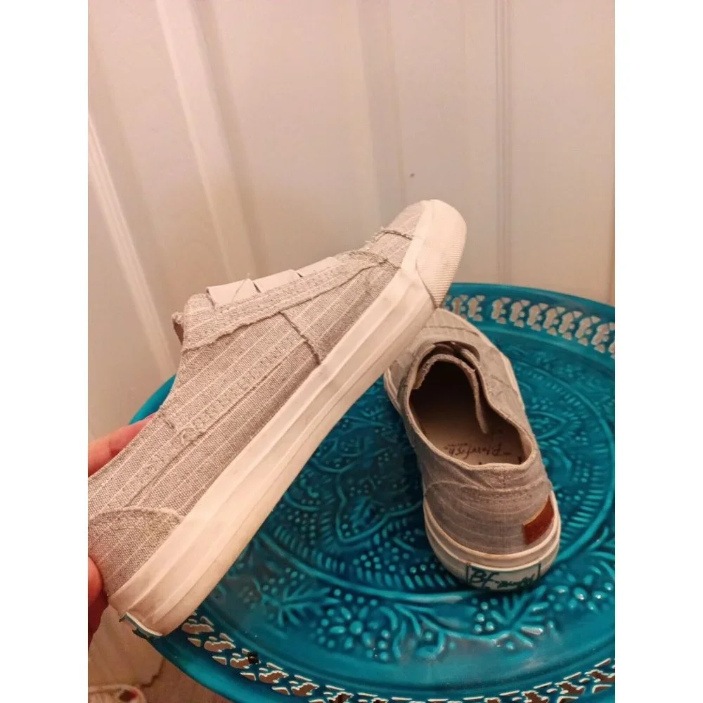 Women's Blowfish Malibu Maura Slip On Gray Stripes Sneakers Size 7.5 M - Picture 12 of 12